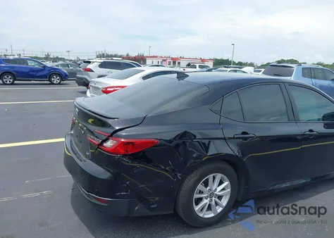 2025 Toyota Camry Le из США, поврежденный, VIN 4T1DAACK2SU597189